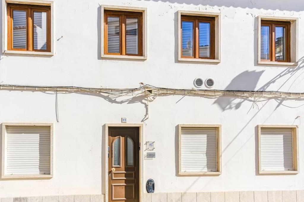Summer Breeze Apartment, In The Historic Centre Of Lagos Buitenkant foto